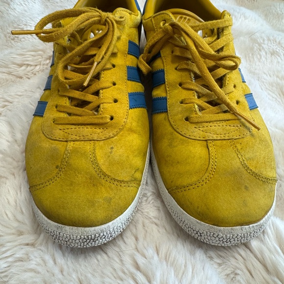 Adidas Gazelle Golden Yellow Sneakers with Blue Stripes Men 9 Women ~11 - Picture 6 of 13